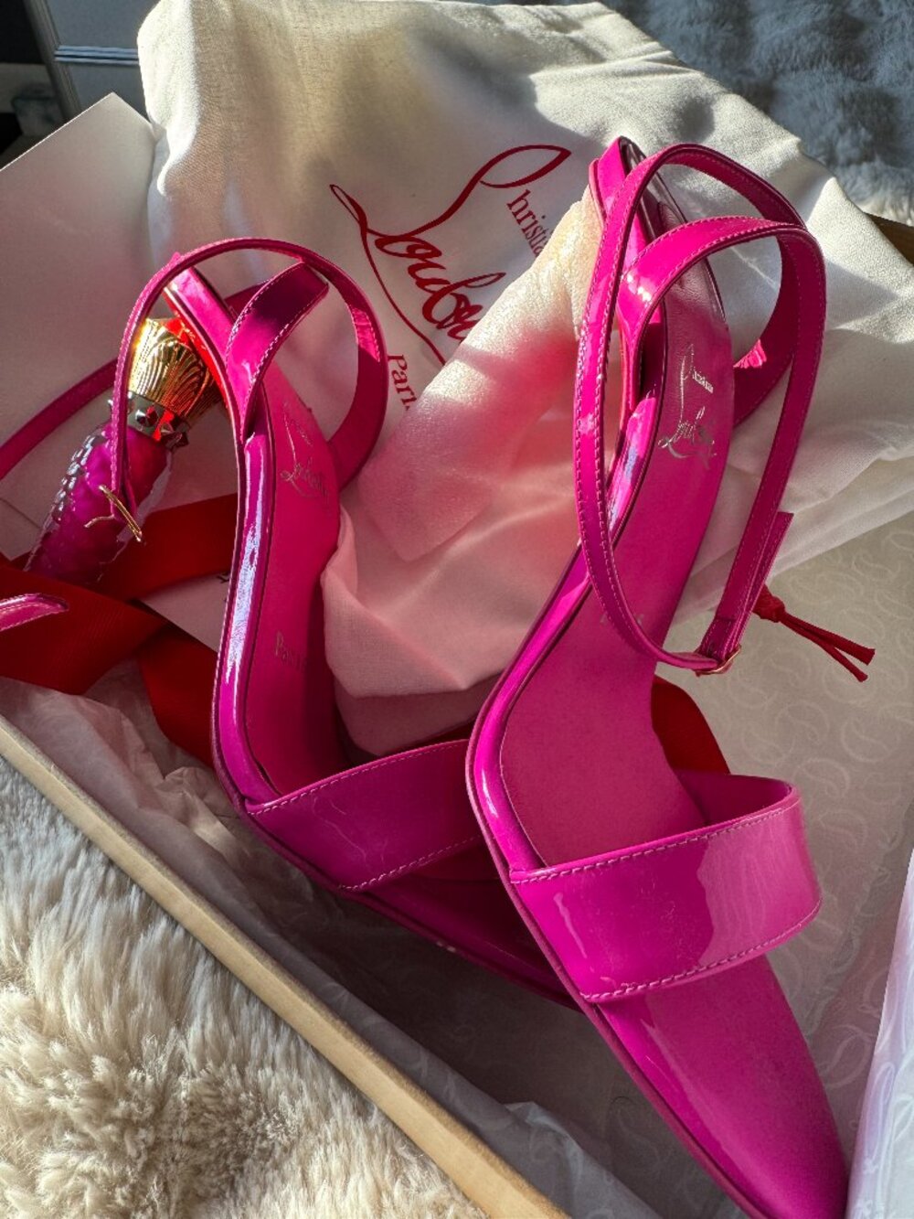 Christian Louboutin Lipgloss Spike Accents Pumps - Picture 1 of 4